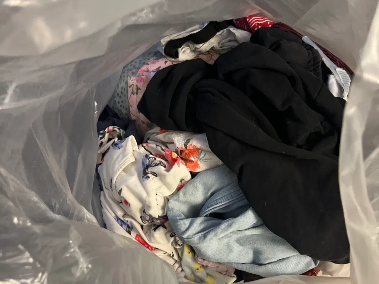 Billede 2 - Sæk pige/dame tøj 14-S