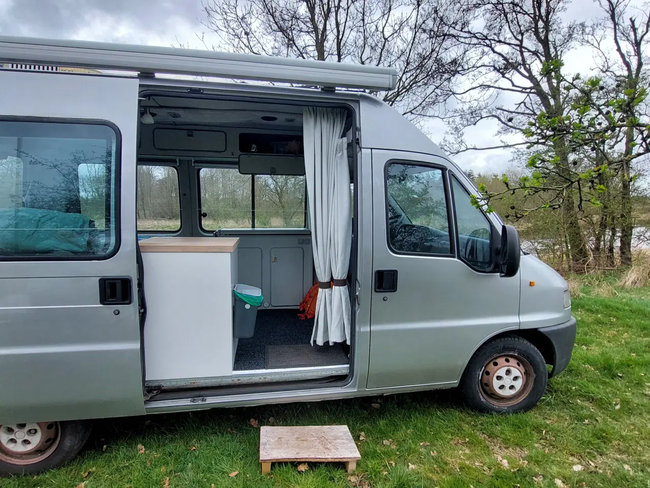 Billede 5 - Velindrettet camper van - klar til nye eventyr