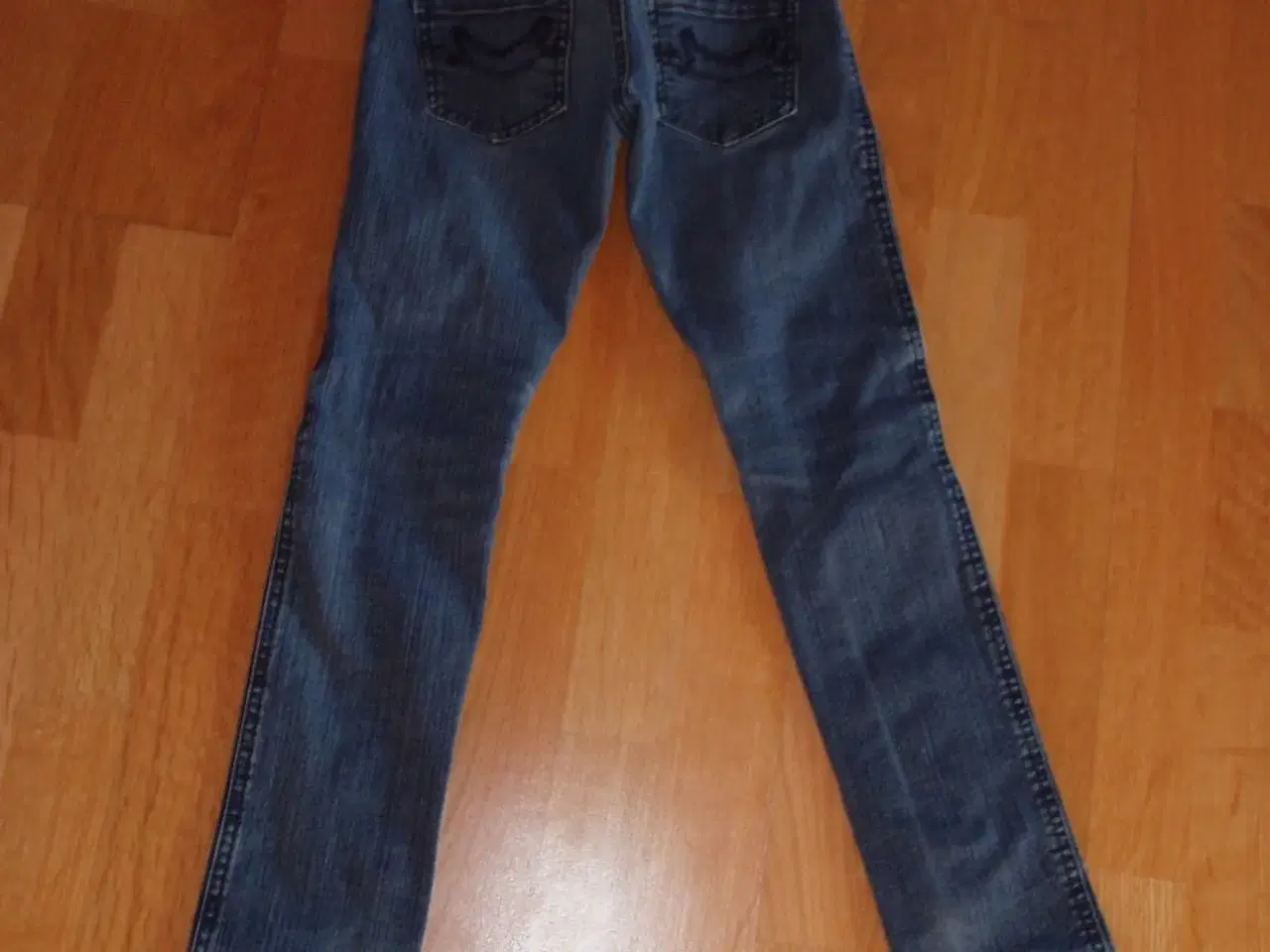 Billede 2 - Grunt Twiggy jeans str. 8 år
