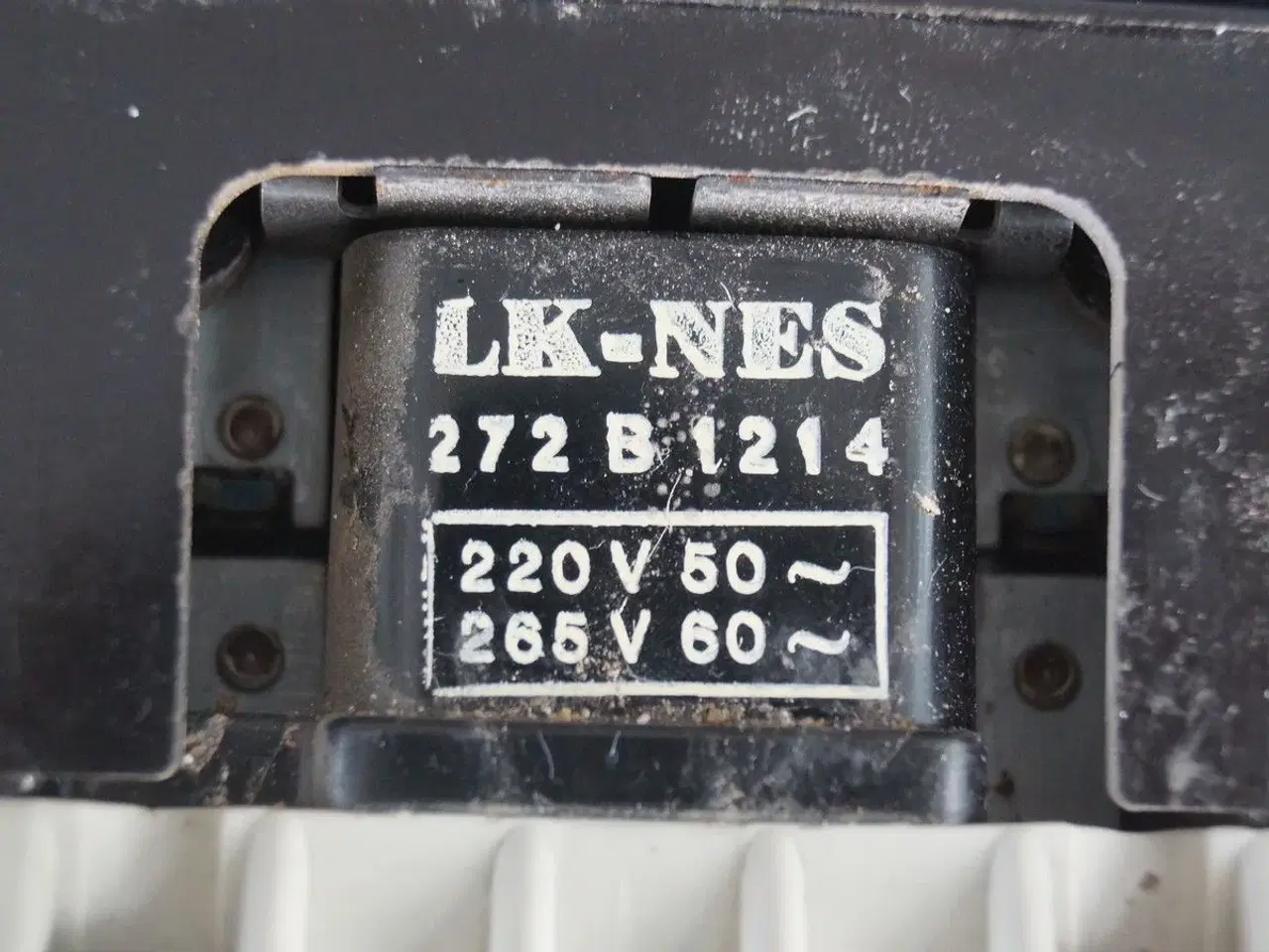Billede 3 - LK-NES kontaktor MV2 220V spole