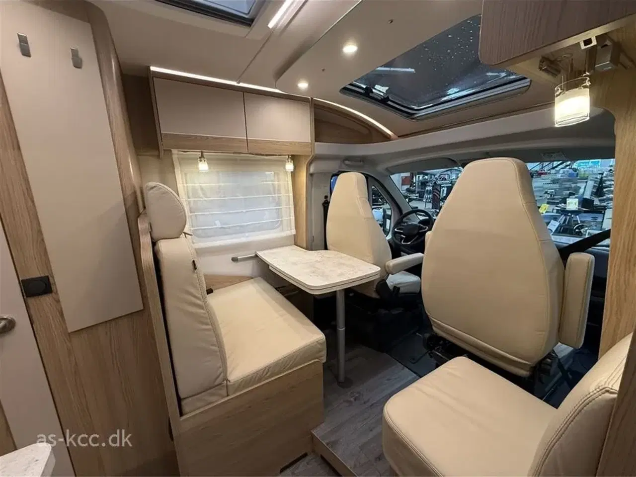 Billede 6 - 2025 - LMC Cruiser V646