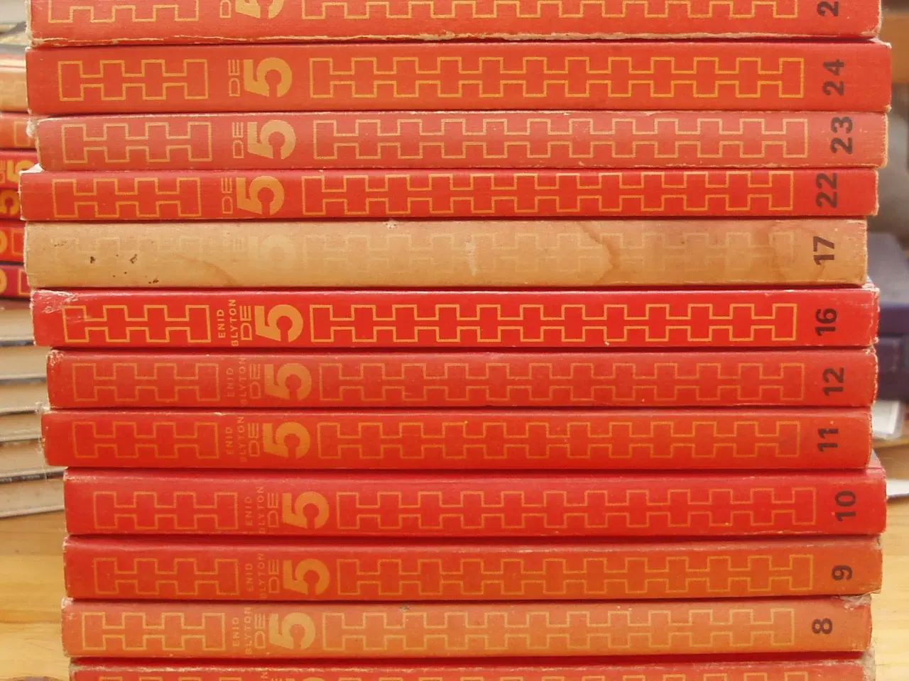 Billede 3 - De 5 hardback bøger
