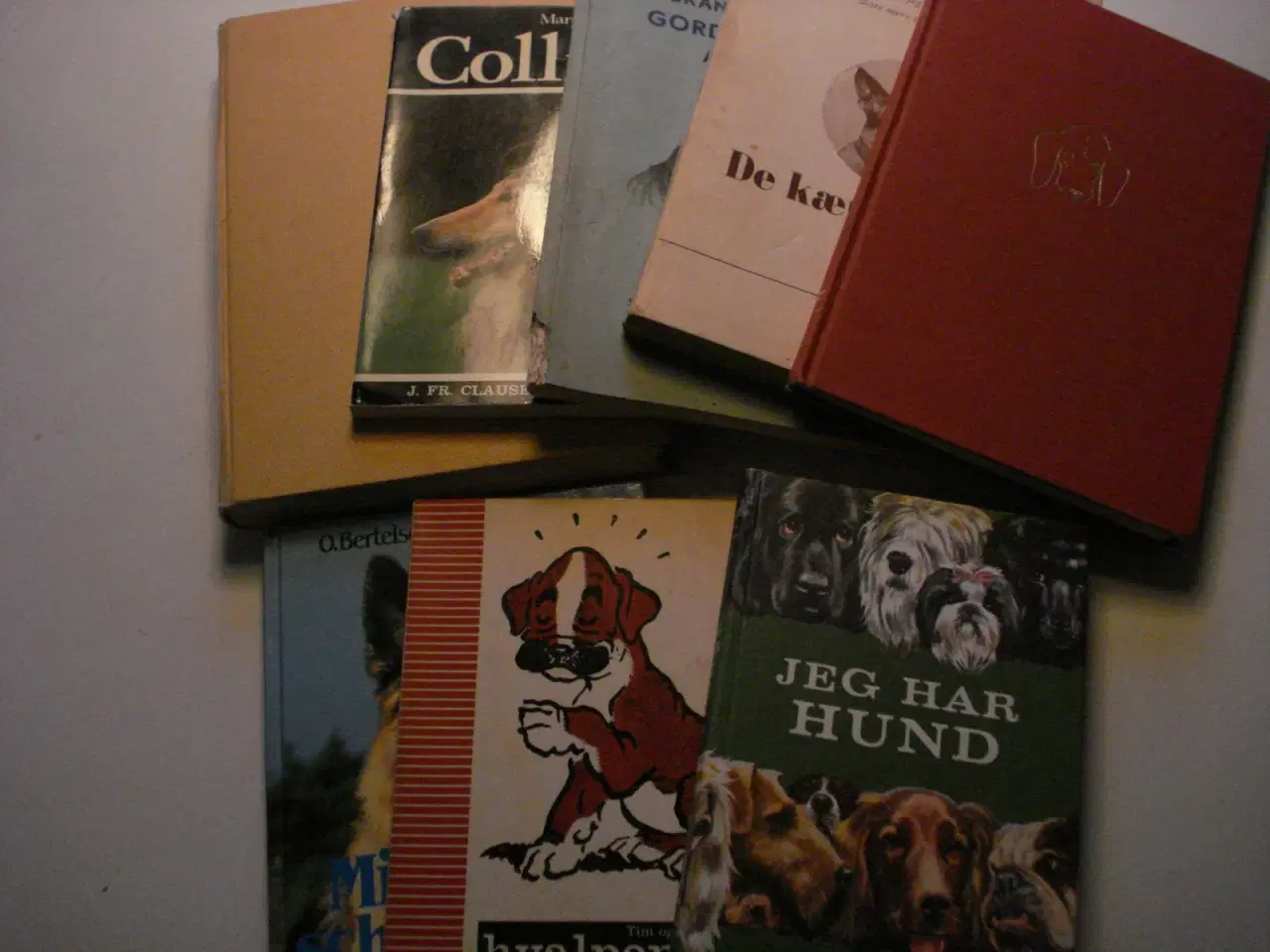 Billede 1 - Bøger om hunde. 