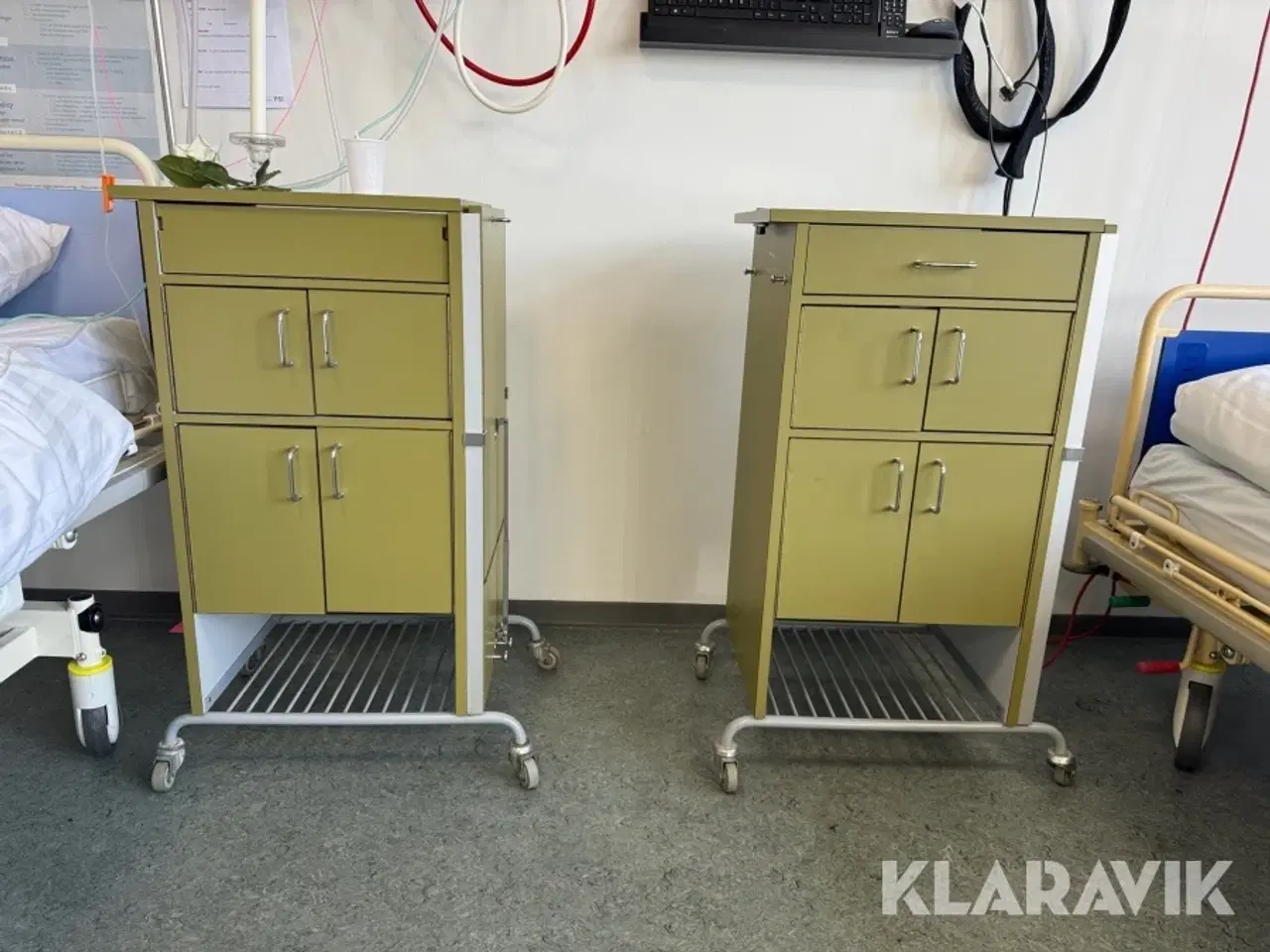 Billede 5 - Hospitalsseng med rullebord 7 styk