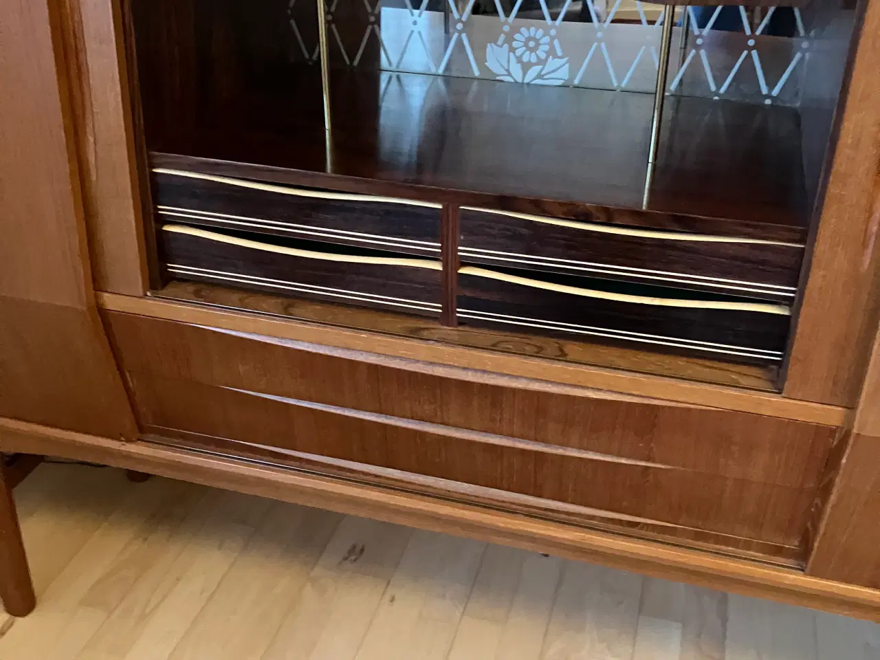 Billede 2 - Retro teak skænk