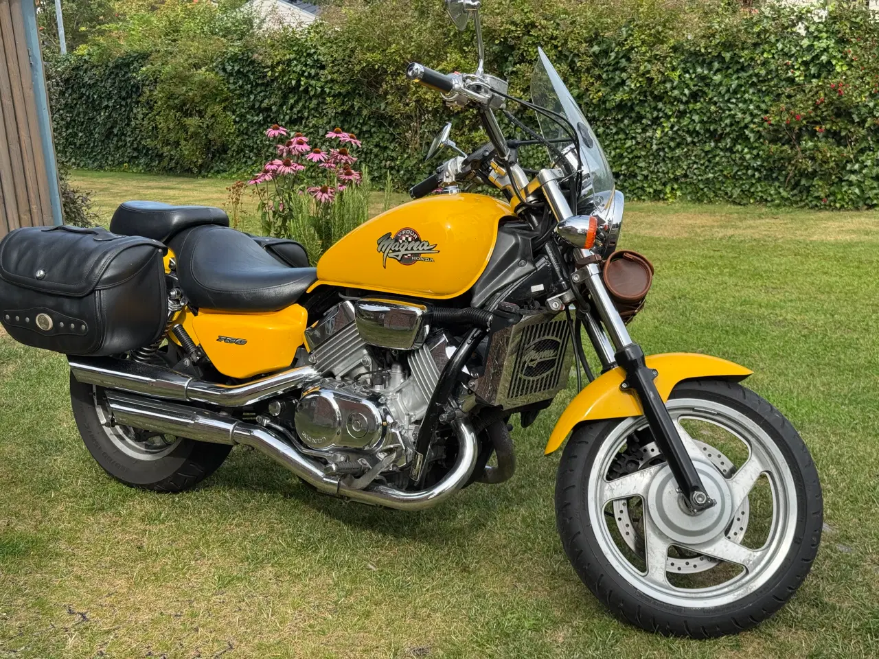 Billede 2 - Honda VF 750 C