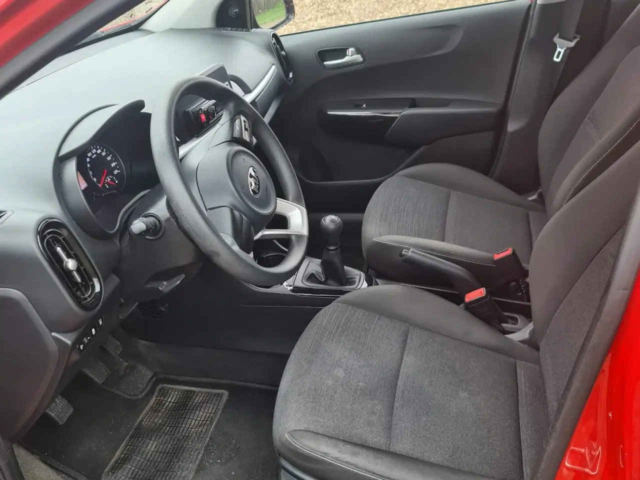 Billede 6 - Kia Picanto med lavs km tal