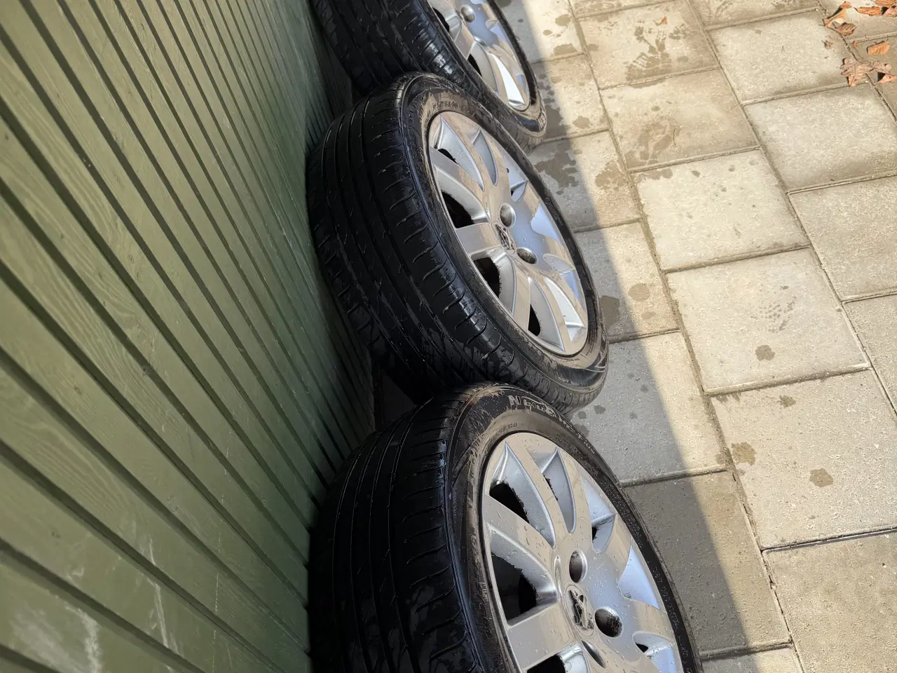 Billede 4 - 16 Originale Peugeot/Citroën Aluhjul med sommerdæk