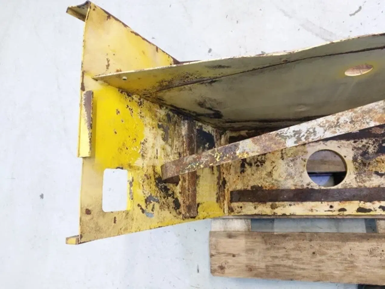 Billede 4 - Kramer 712 Hjulskærm L. 1633000810