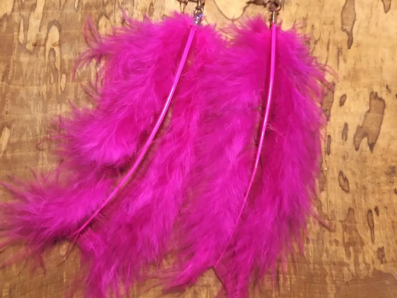 Billede 1 - Ørestikker med fjer