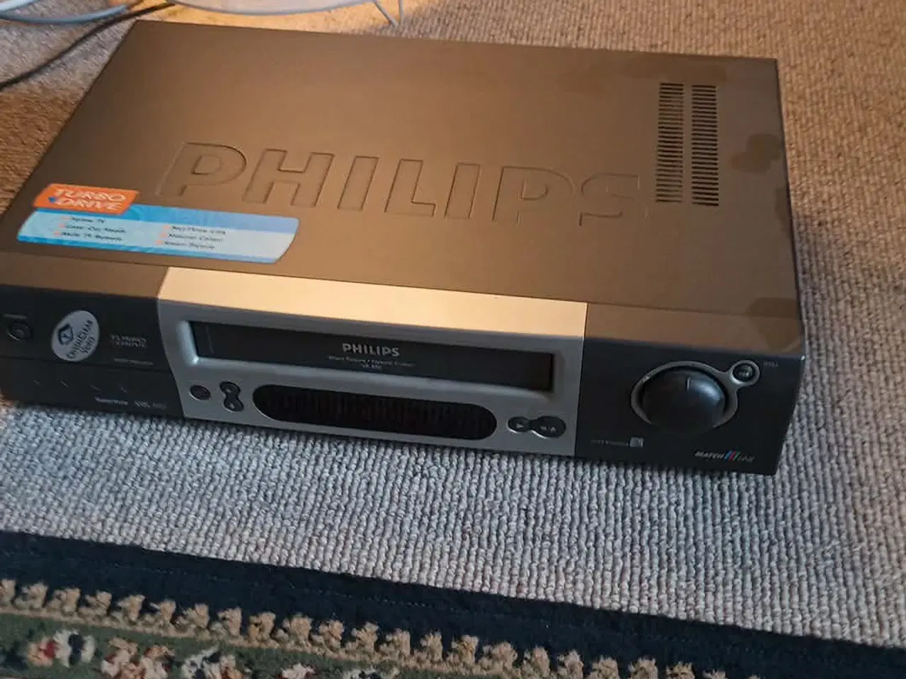 Billede 1 - Pæn videoafspiller Philips incl. 14 vidoefilm