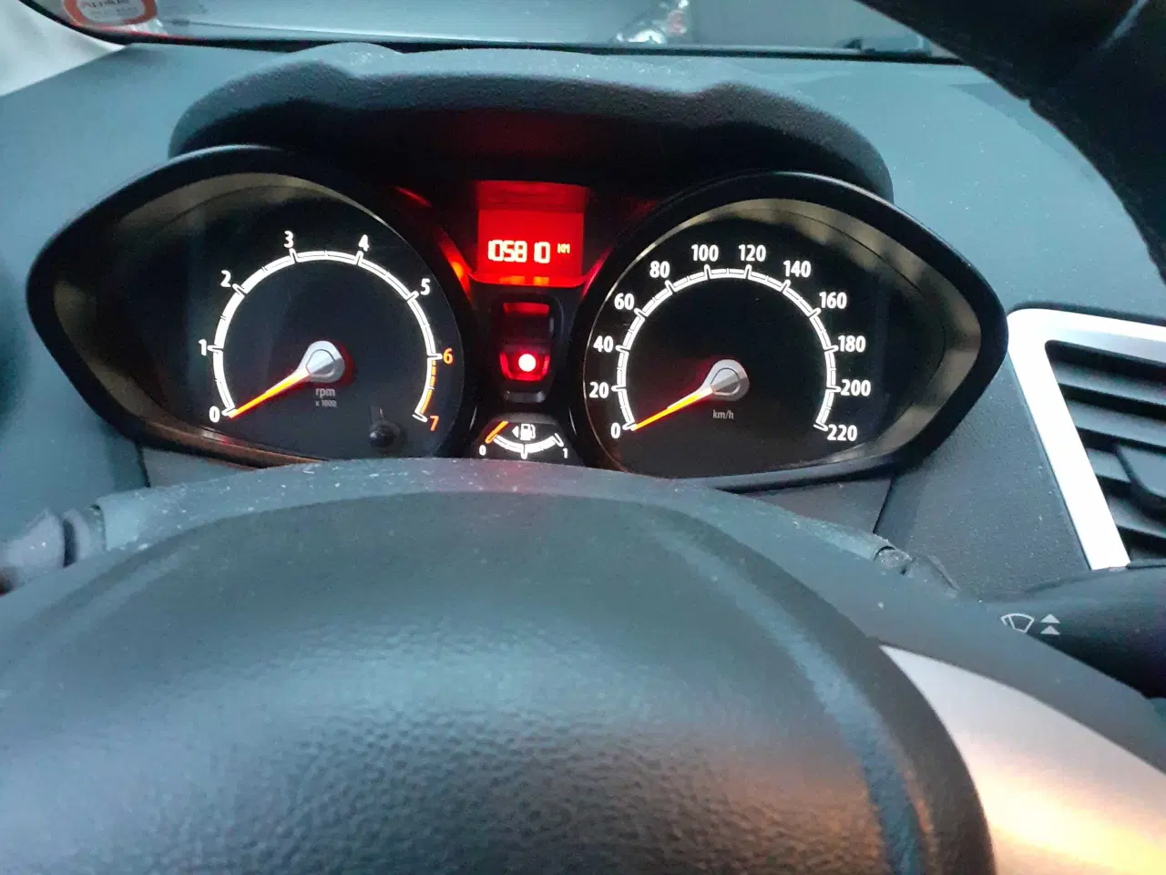 Billede 6 - Flot Ford Fiesta 1.2.Benzin.Årg.2012..