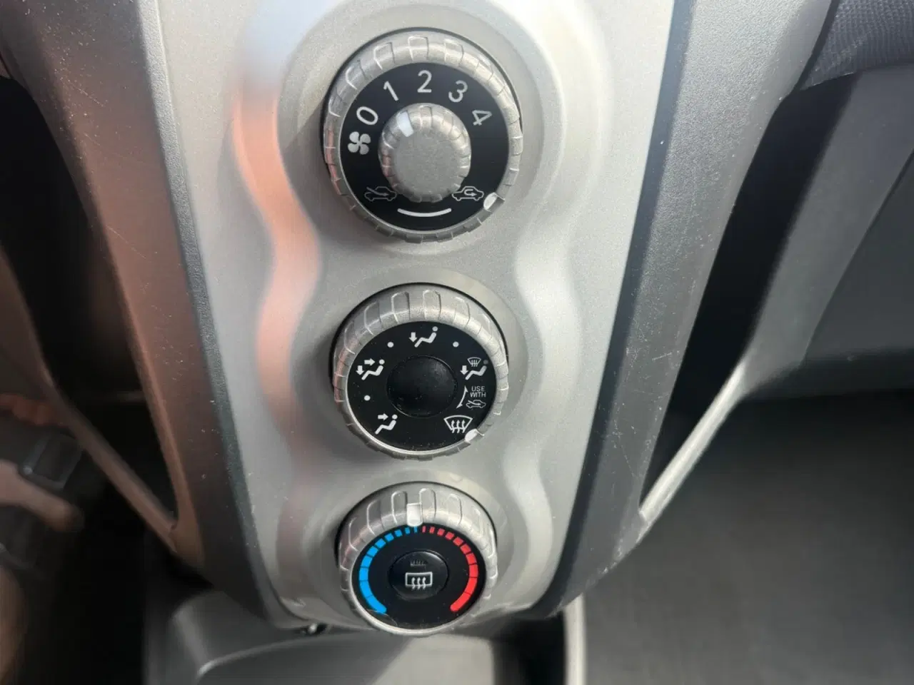 Billede 17 - Toyota Yaris 1,3 Luna