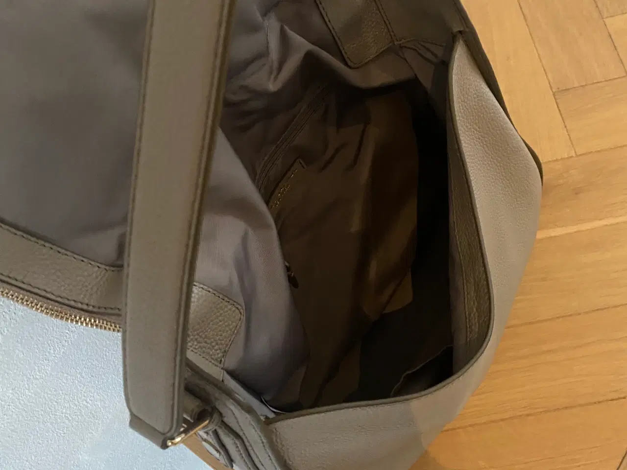 Billede 3 - Marc Jacobs skuldertaske - helt ny