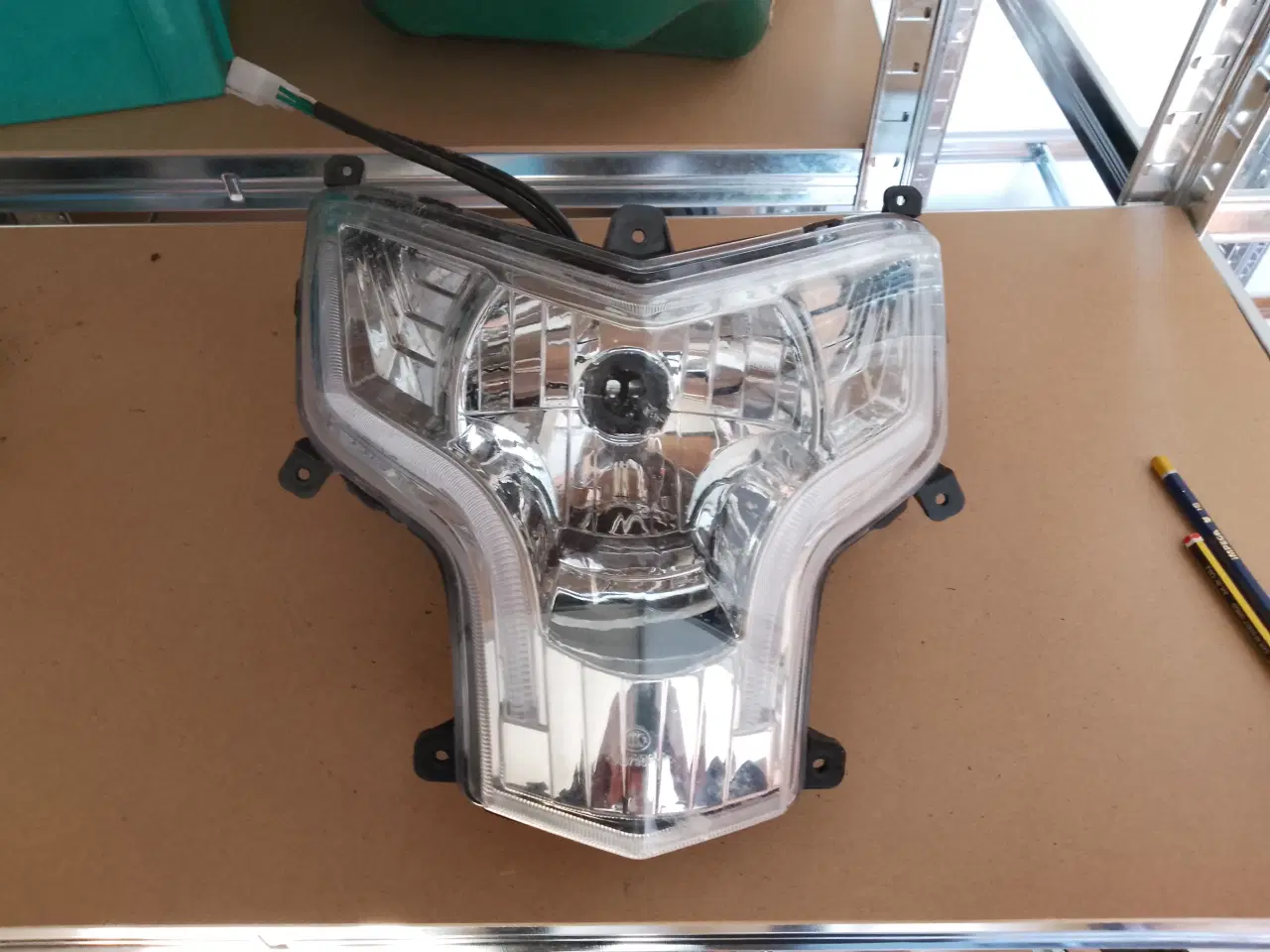 Billede 1 - Komplet original forlygte til vga explora