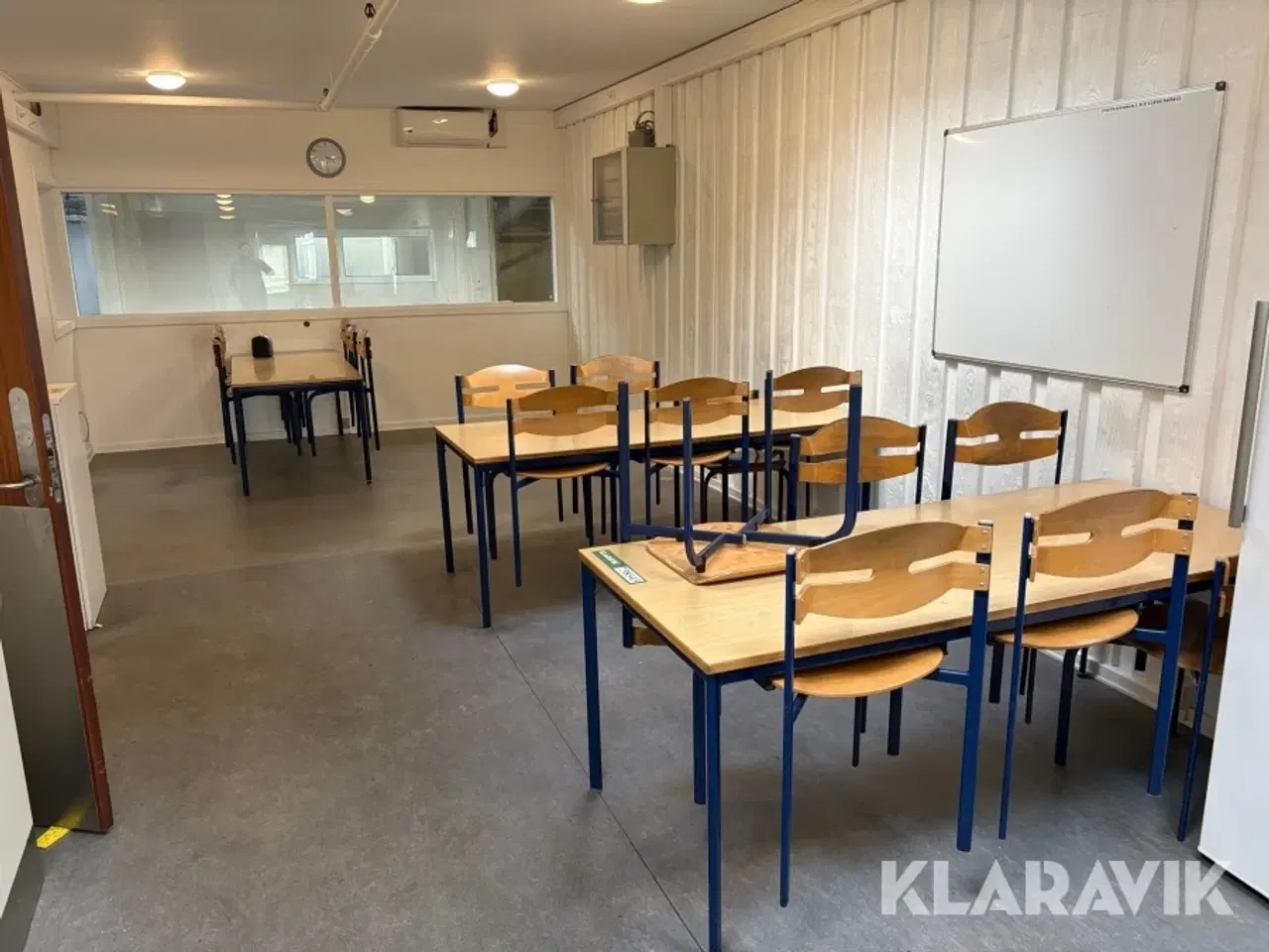 Billede 1 - Møbler fra frokostrum SIS International - 5 sektioner