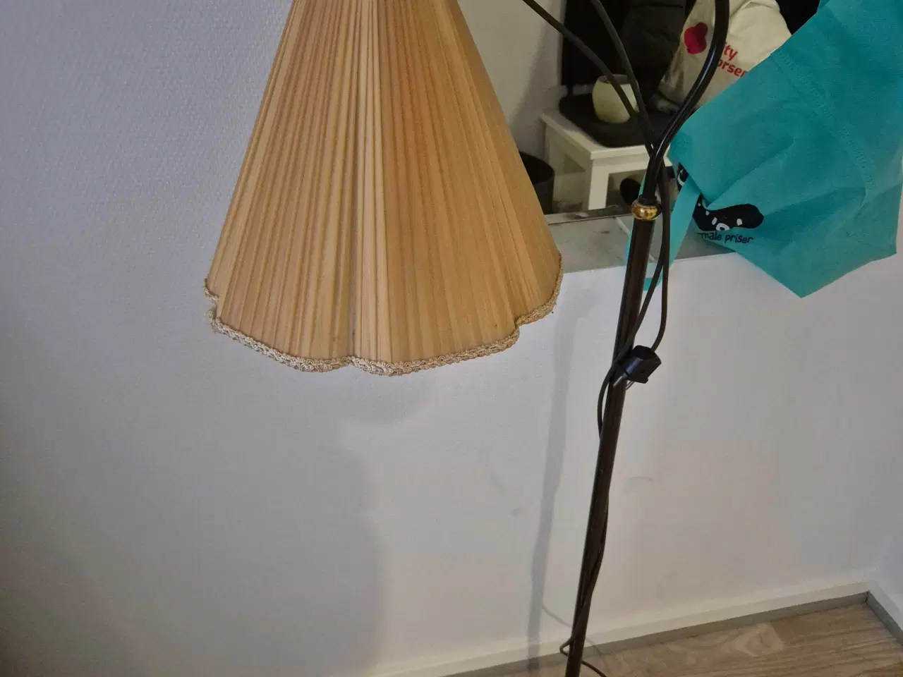 Billede 2 - Retro standerlampe med buet hals