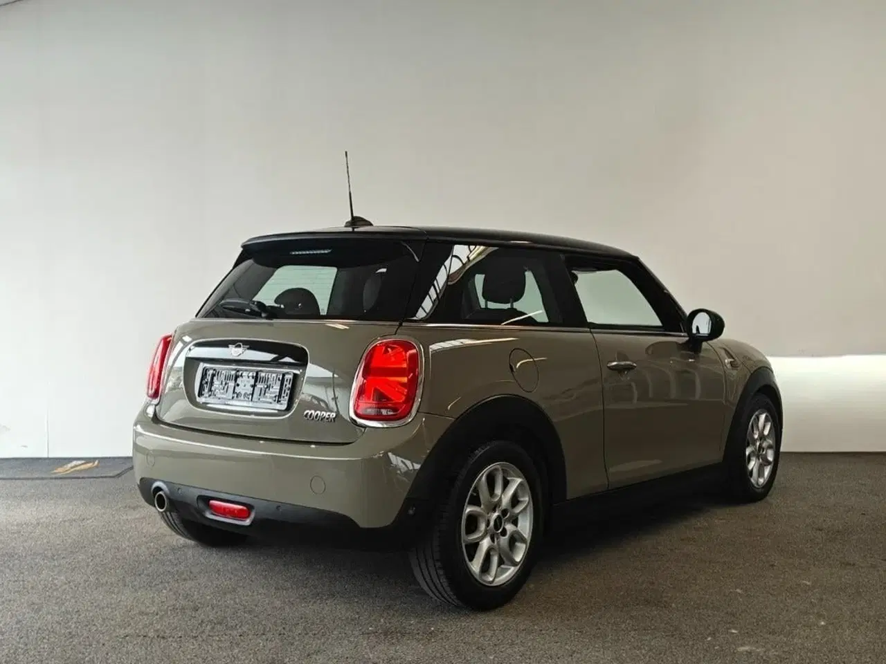 Billede 2 - MINI Cooper 1,5 Essential aut.