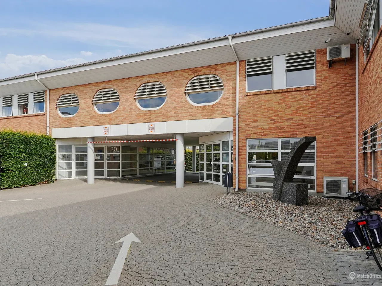 Billede 11 - Lyst kontorlejemål i attraktiv ejendom centralt i Rødovre - 15 p-pladser og få minutters kørsel til motorvejsnettet.