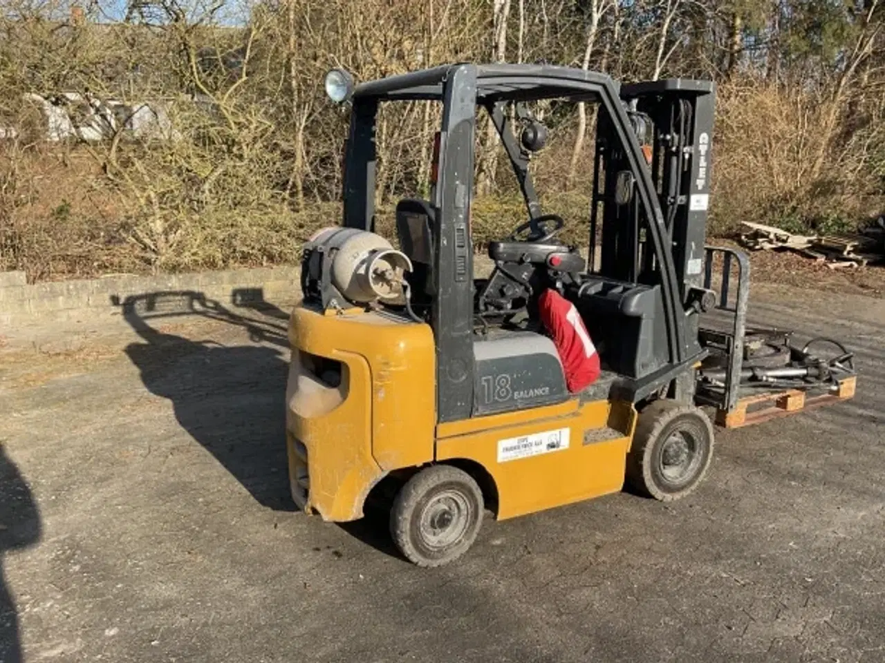 Billede 3 - Nissan 1800KG gastruck med Rotator