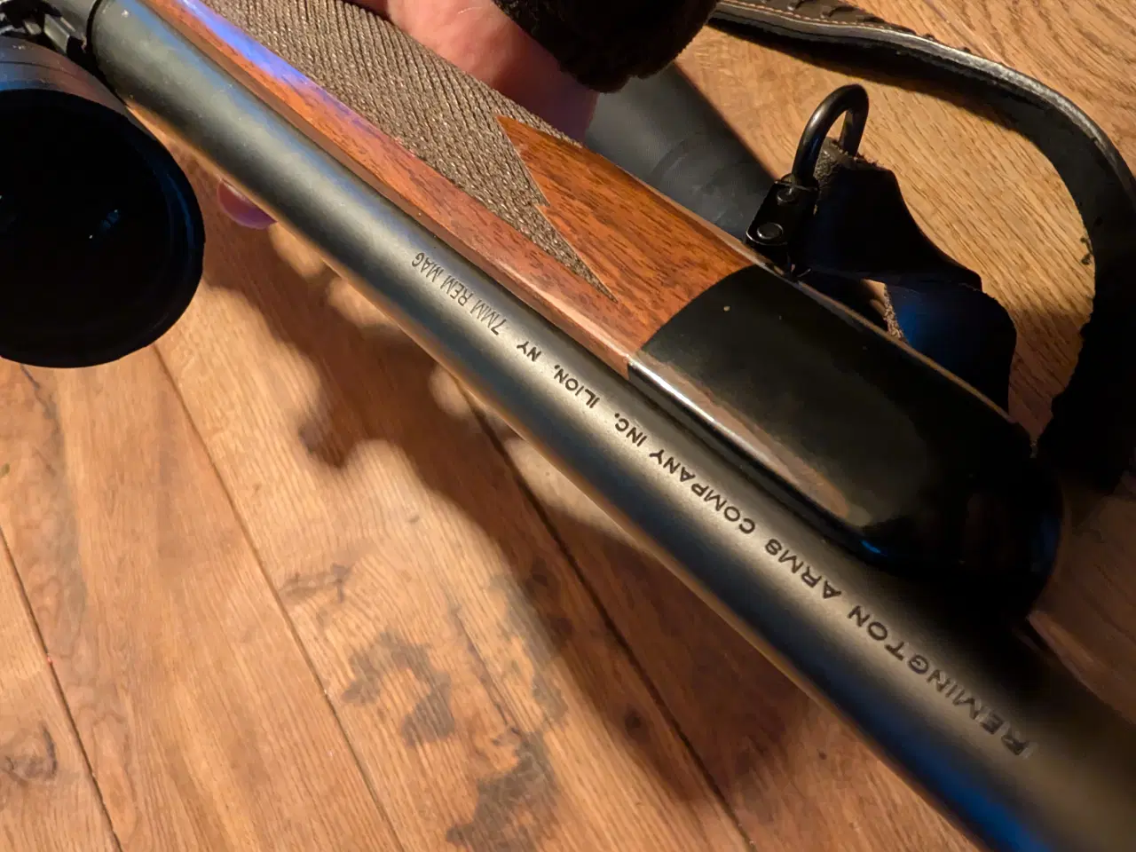 Billede 2 - Model 700 LH - links riffel - 7 mm rem. mag.