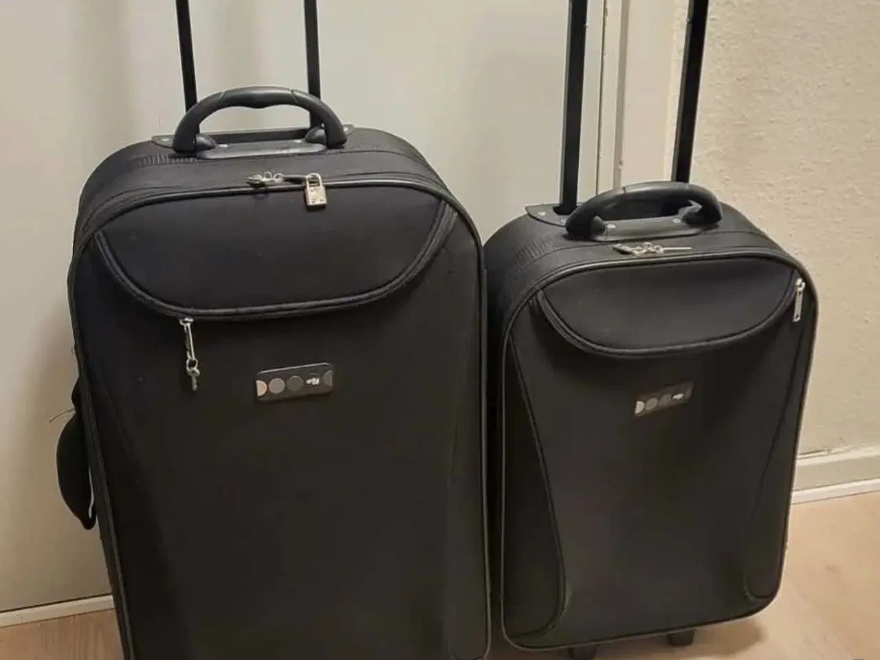 Billede 1 - Forskellige rejser kuffert