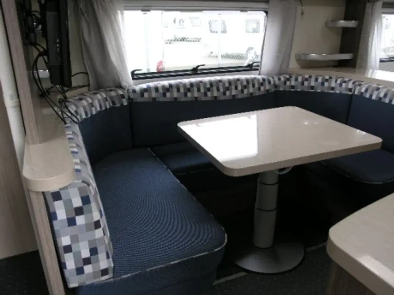 Billede 5 - Hobby De Luxe 560 KMFE