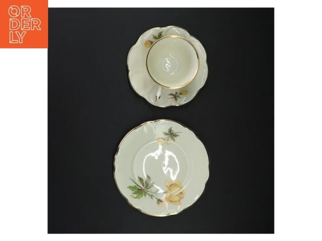 Billede 2 - Porcelænskop og -underkop med blomstermotiv fra Antoinette (str. 16 x 9 cm)