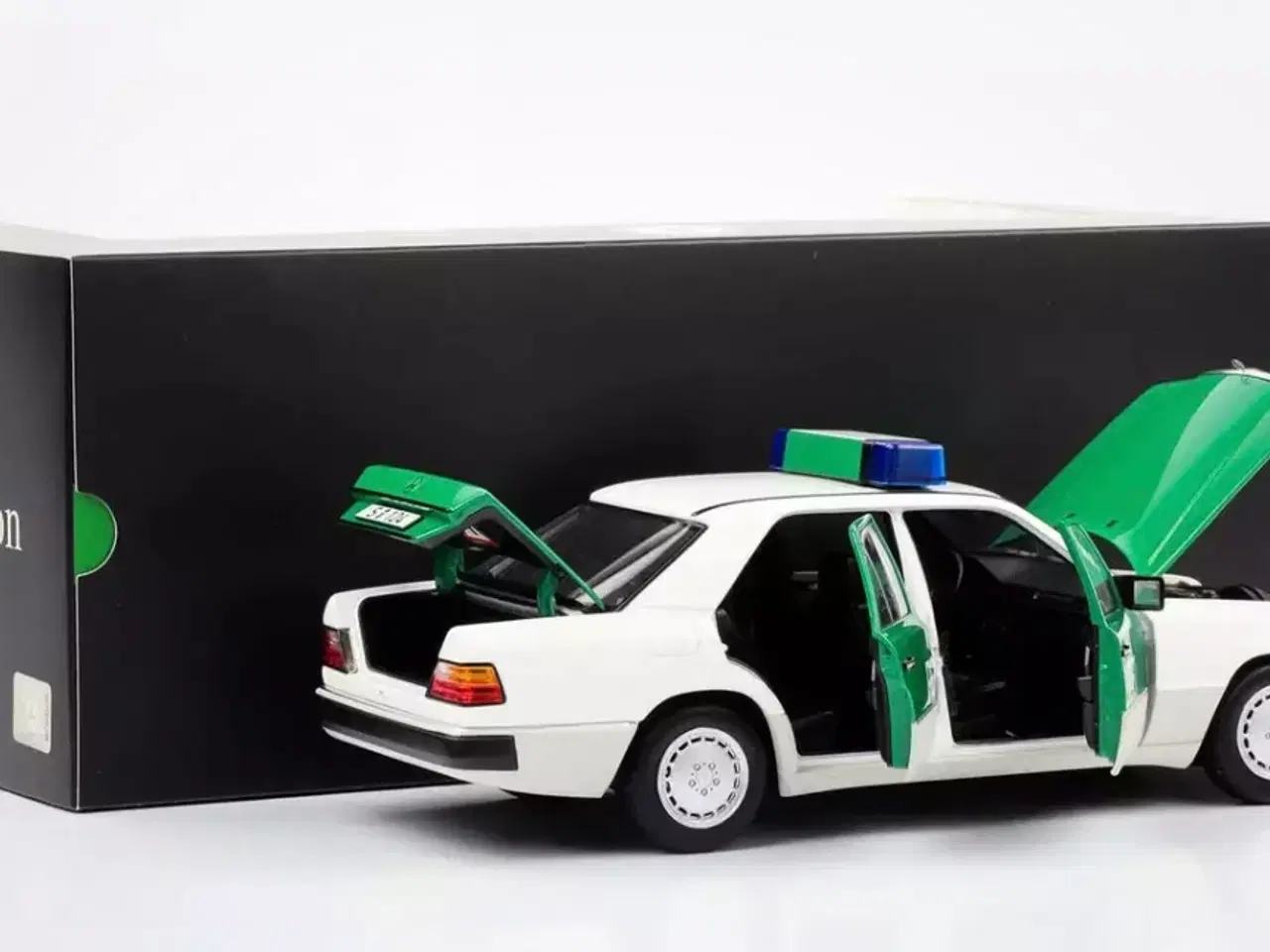 Billede 6 - 1:18 Mercedes E230 W124 Polizei