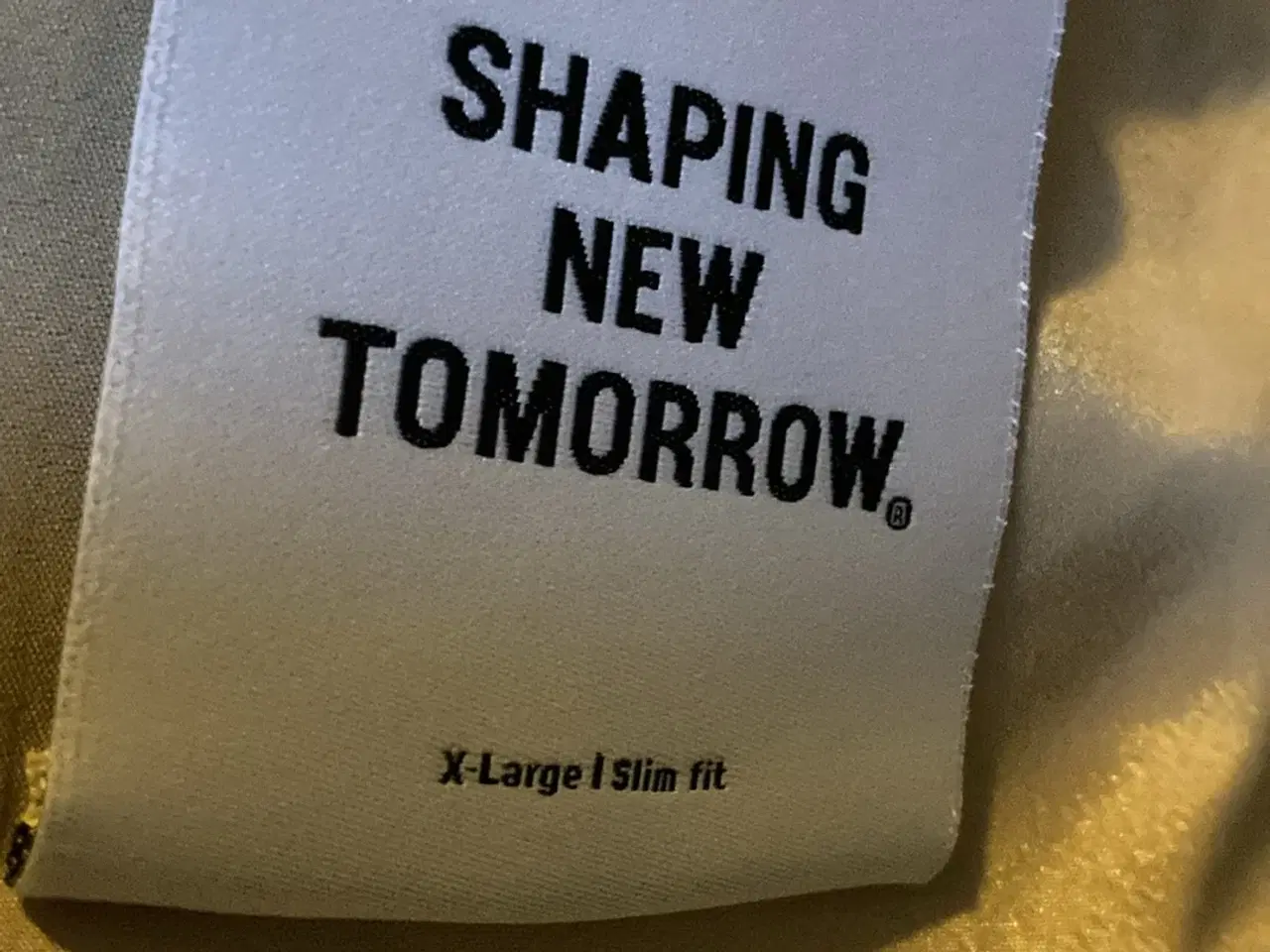 Billede 2 - SHAPING NEW TOMORROW  jakksæt