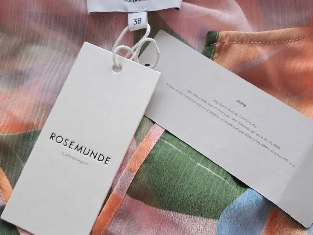 Billede 8 - Kjole. Rosemunde. Medium/38