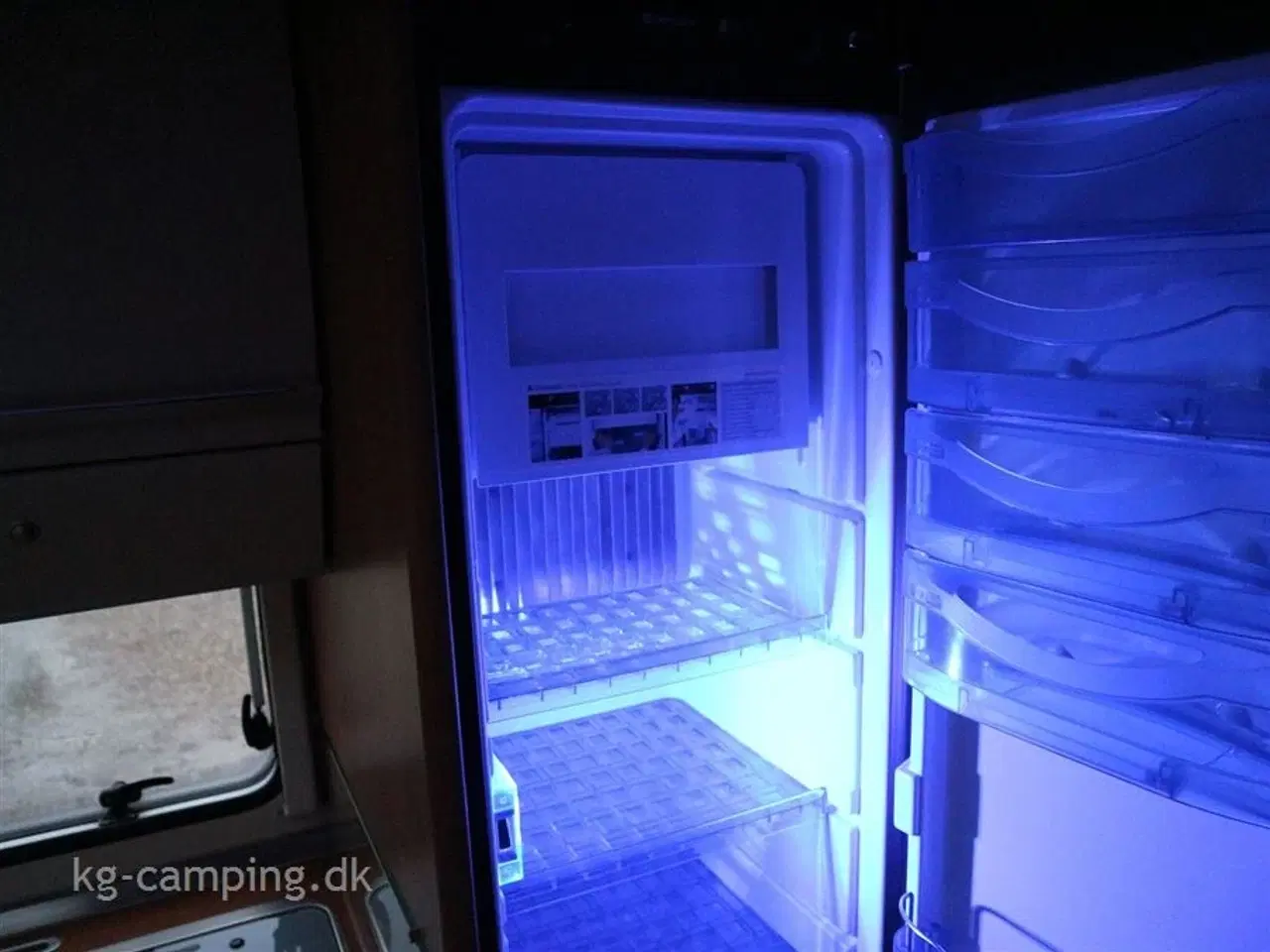 Billede 7 - 2012 - Fendt Bianco 465 SFB Meget velholdt rejsevogn med stor lasteevne. Leveres med Isabella Sun Shine og mover.