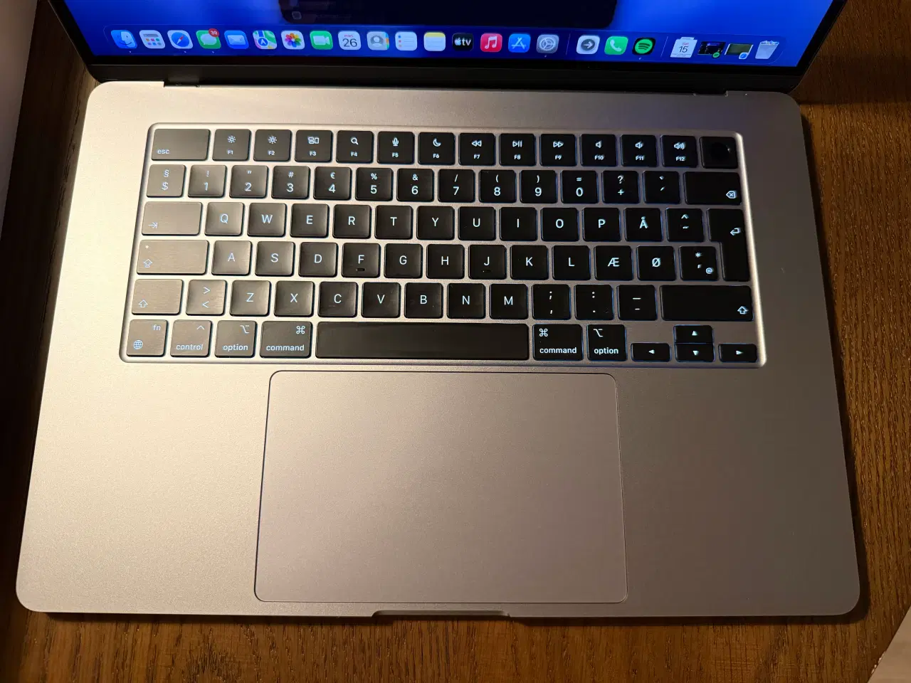 Billede 3 - MacBook Air 15” M3 8/256 GB 2024 100% BATTERI