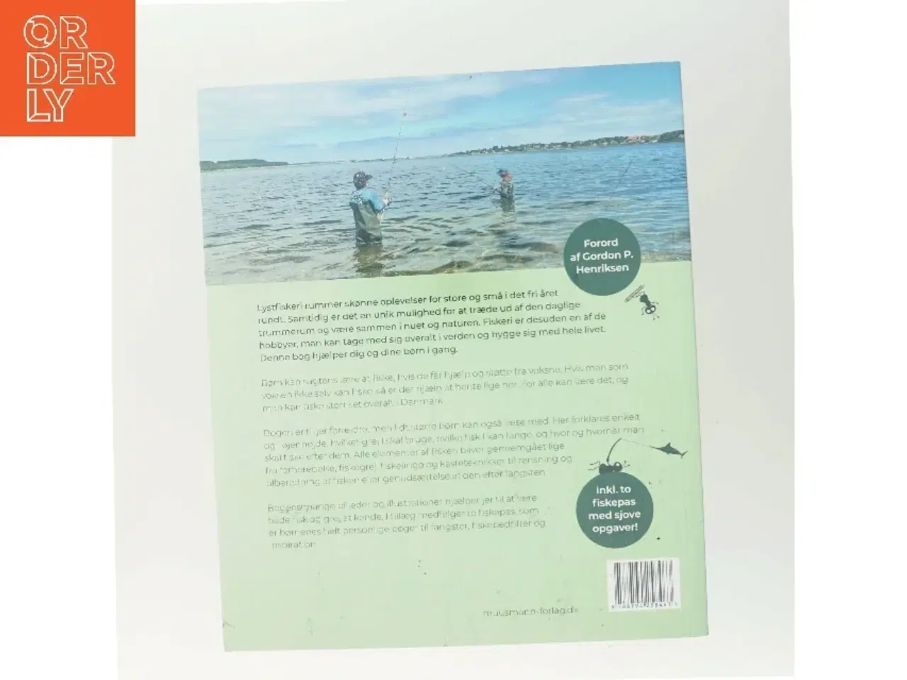 Billede 3 - Friluftsrollinger på fisketur : sådan kommer du i gang med at fiske med dine børn af Julie Pio Kragelund (Bog)