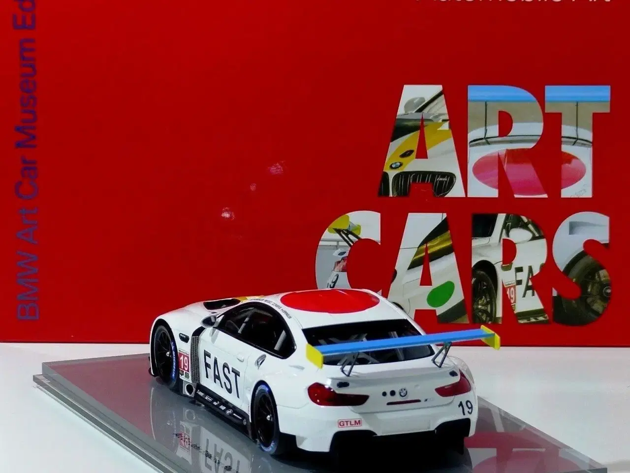 Billede 6 - 2016 BMW M6 GTLM Artcar 1:18  Producent: KYOSHO  