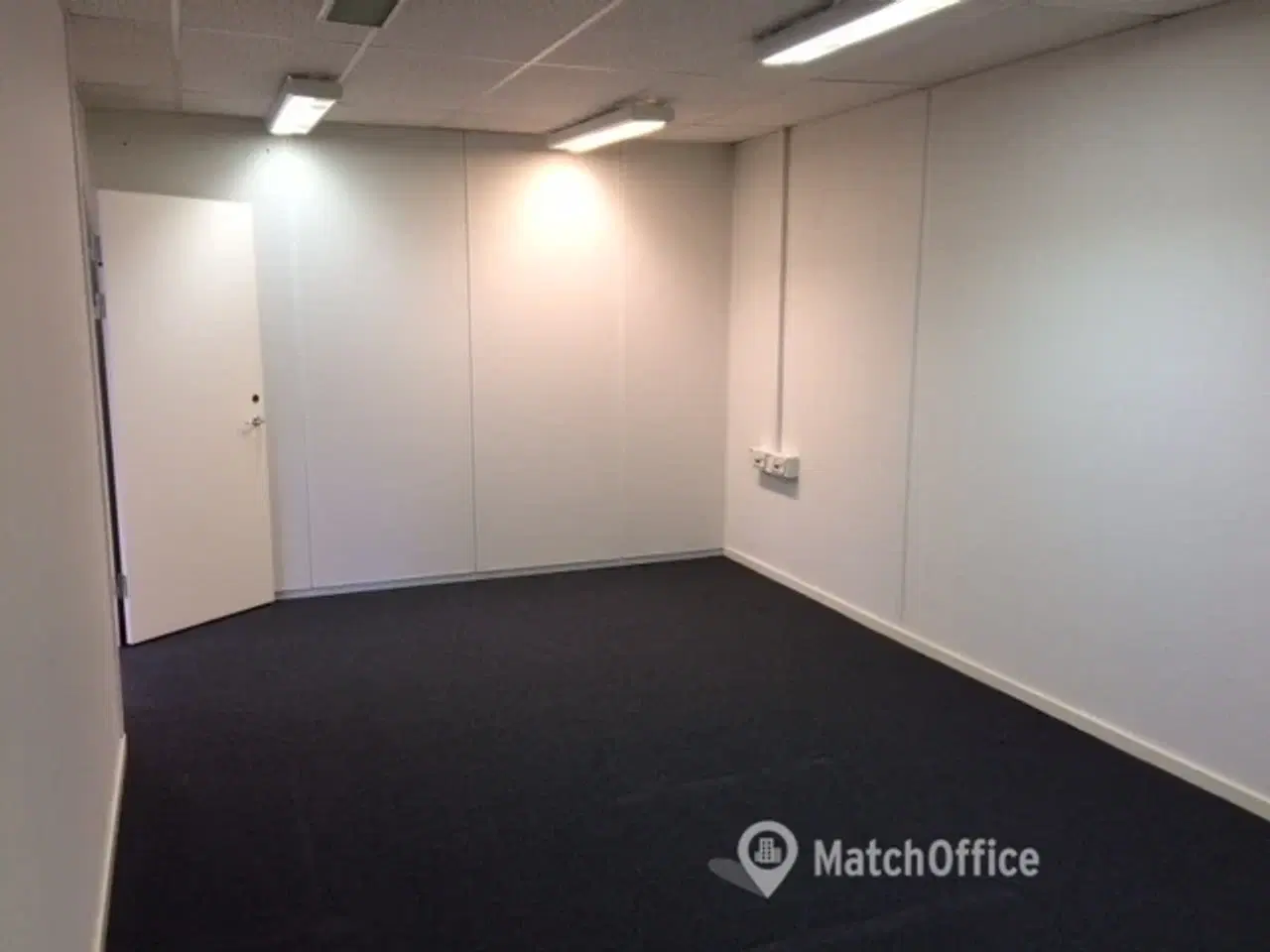 Billede 9 - 1503-4: Stensmosevej 24A, st. + 1. sal - 319 m2