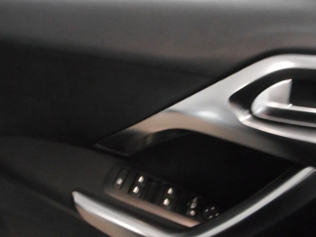 Billede 10 - Peugeot 2008 1,5 BlueHDi 100 Allure Sky