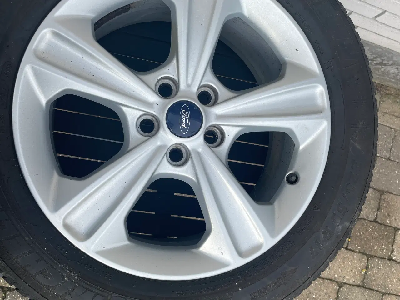 Billede 1 - Kuga 2015-2018 alu fælge 4 stk. M+S 97H 255/55R17