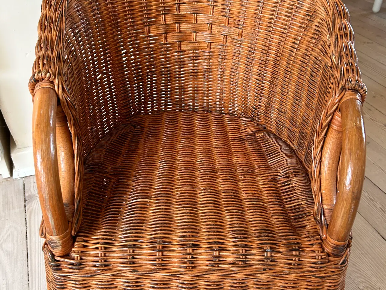 Billede 4 - Kurvestol til børn 