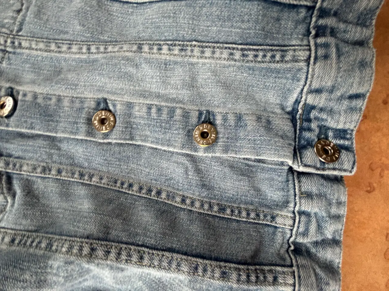 Billede 5 - H&M denimjakke til pige str 158 blå