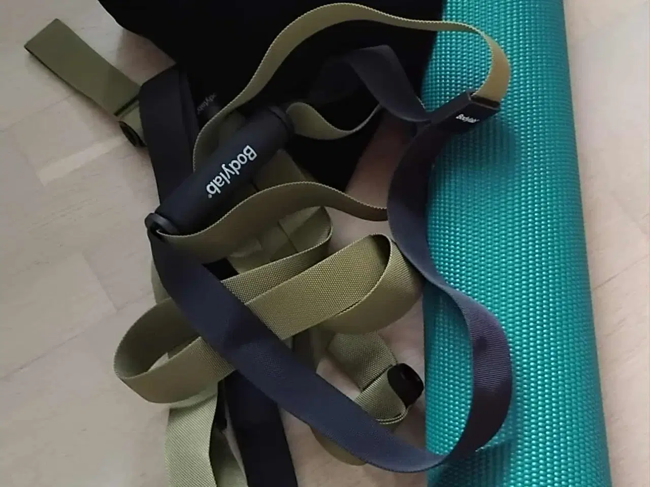 Billede 1 - Slyngtræner og yogamåtte, 