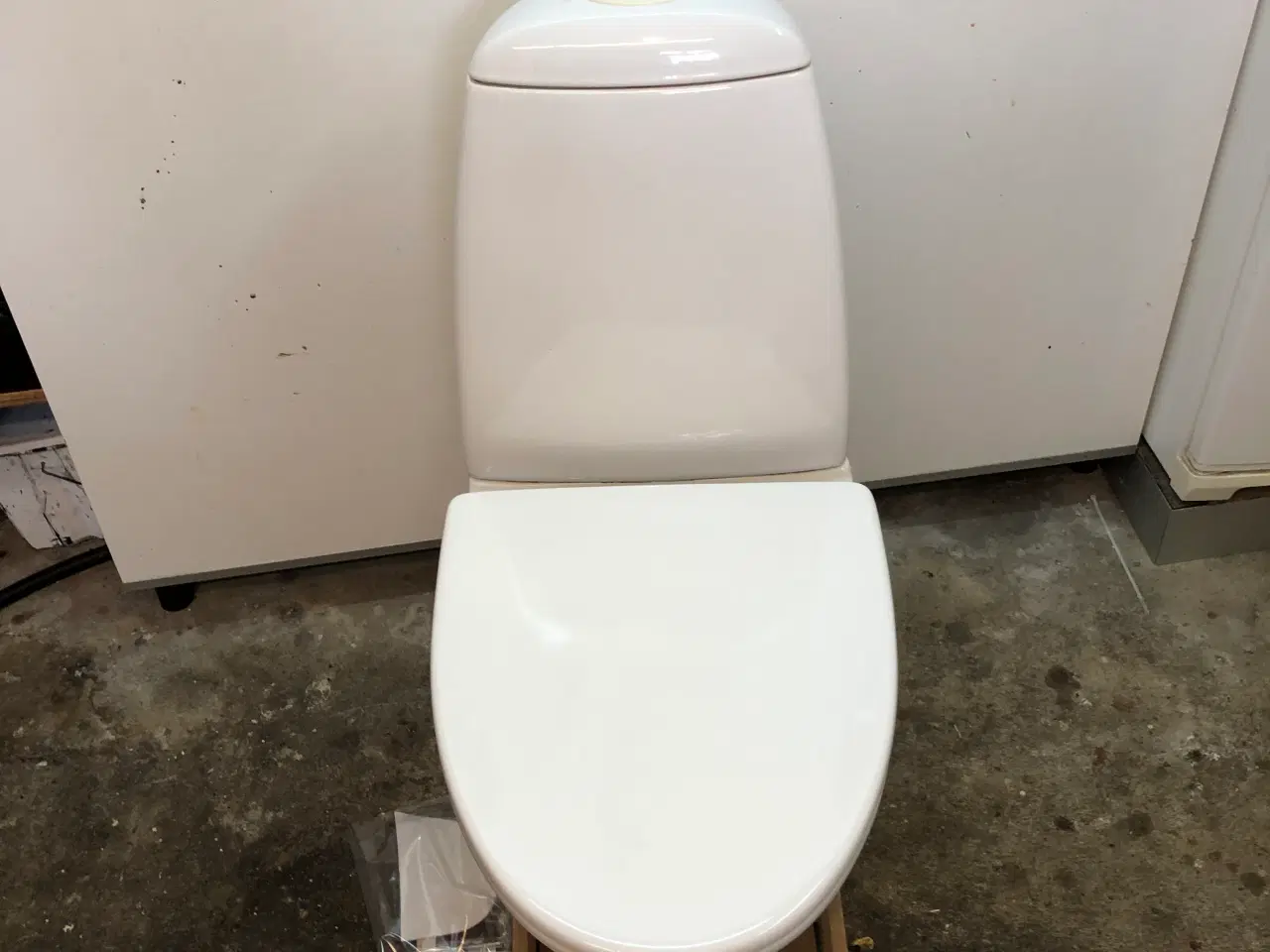 Billede 2 - Ifø Cera toilet