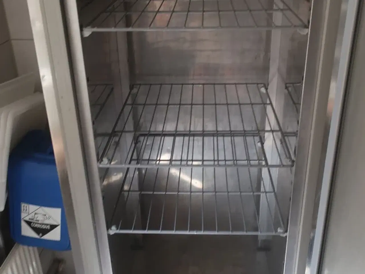 Billede 3 - Fryseskab SAGI FD70BT