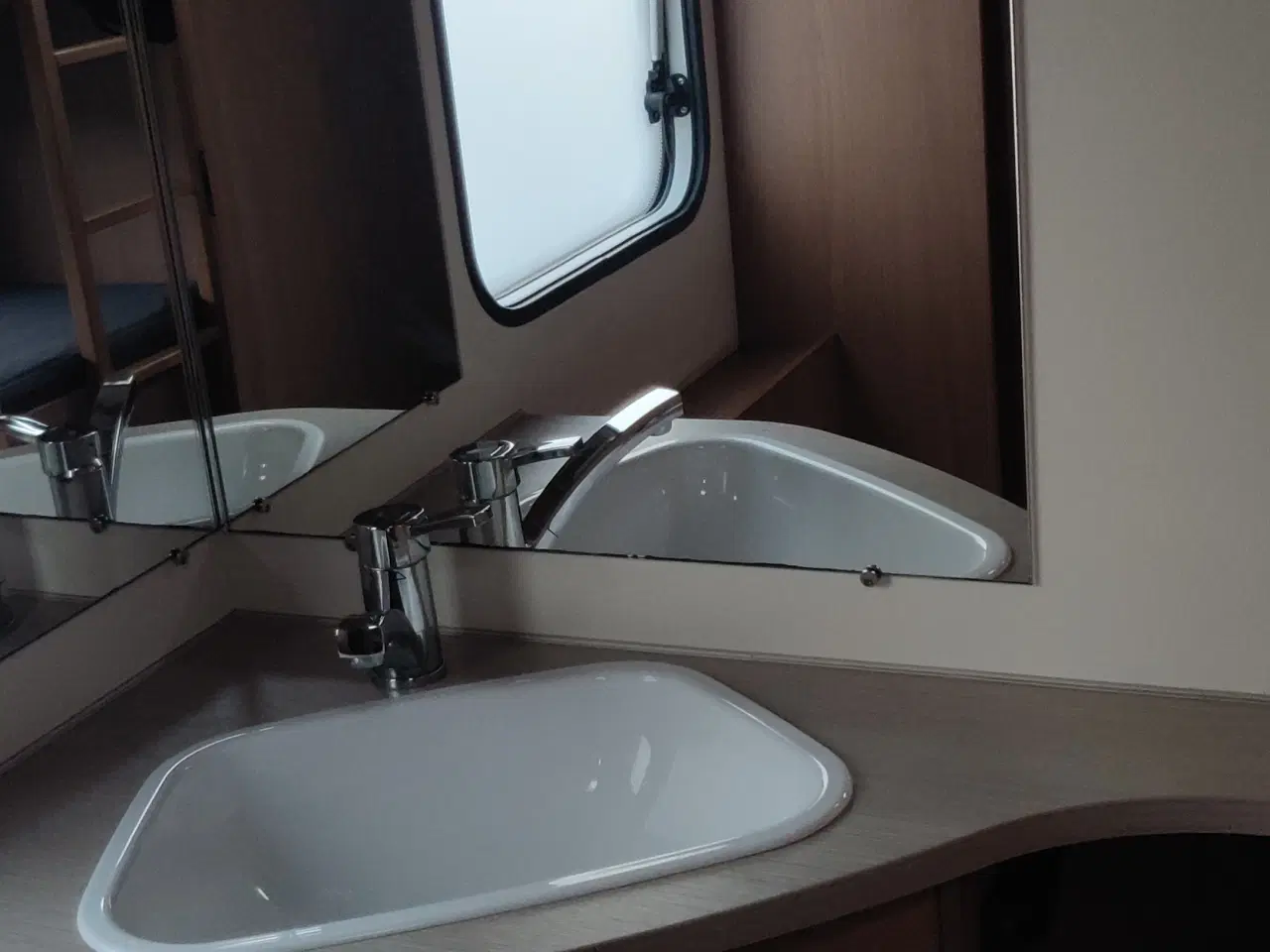 Billede 3 - Knaus Sport 500 KD 2017 – køjevogn med to køjer,