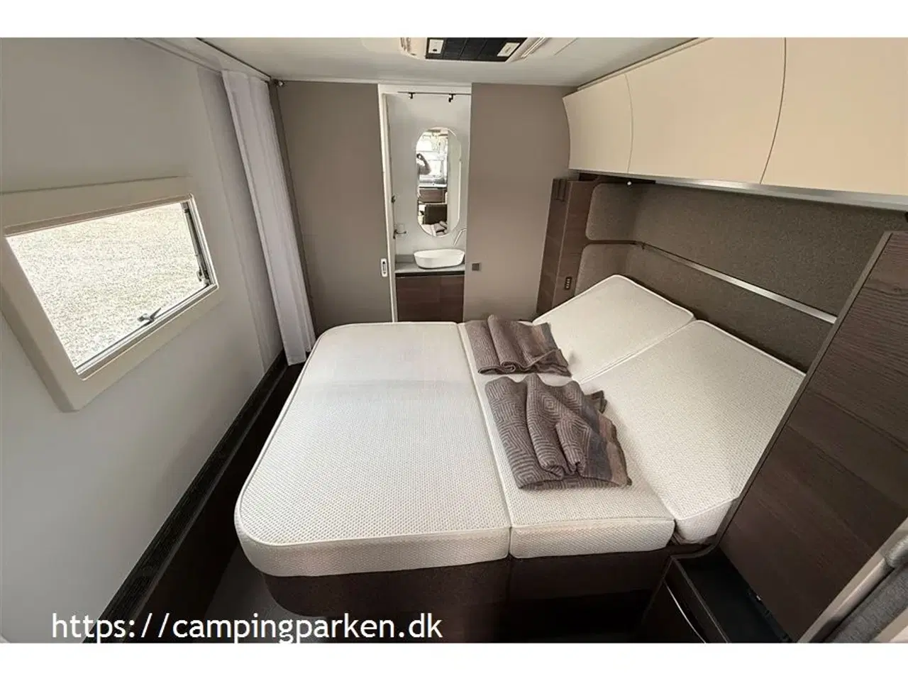 Billede 7 - 2023 - Adria Alpina 663 HT TWIN AXEL Alde Centralvarme   Lækker Adria Alpina 663 HT luksus helårsvogn med rigtig meget udstyr!