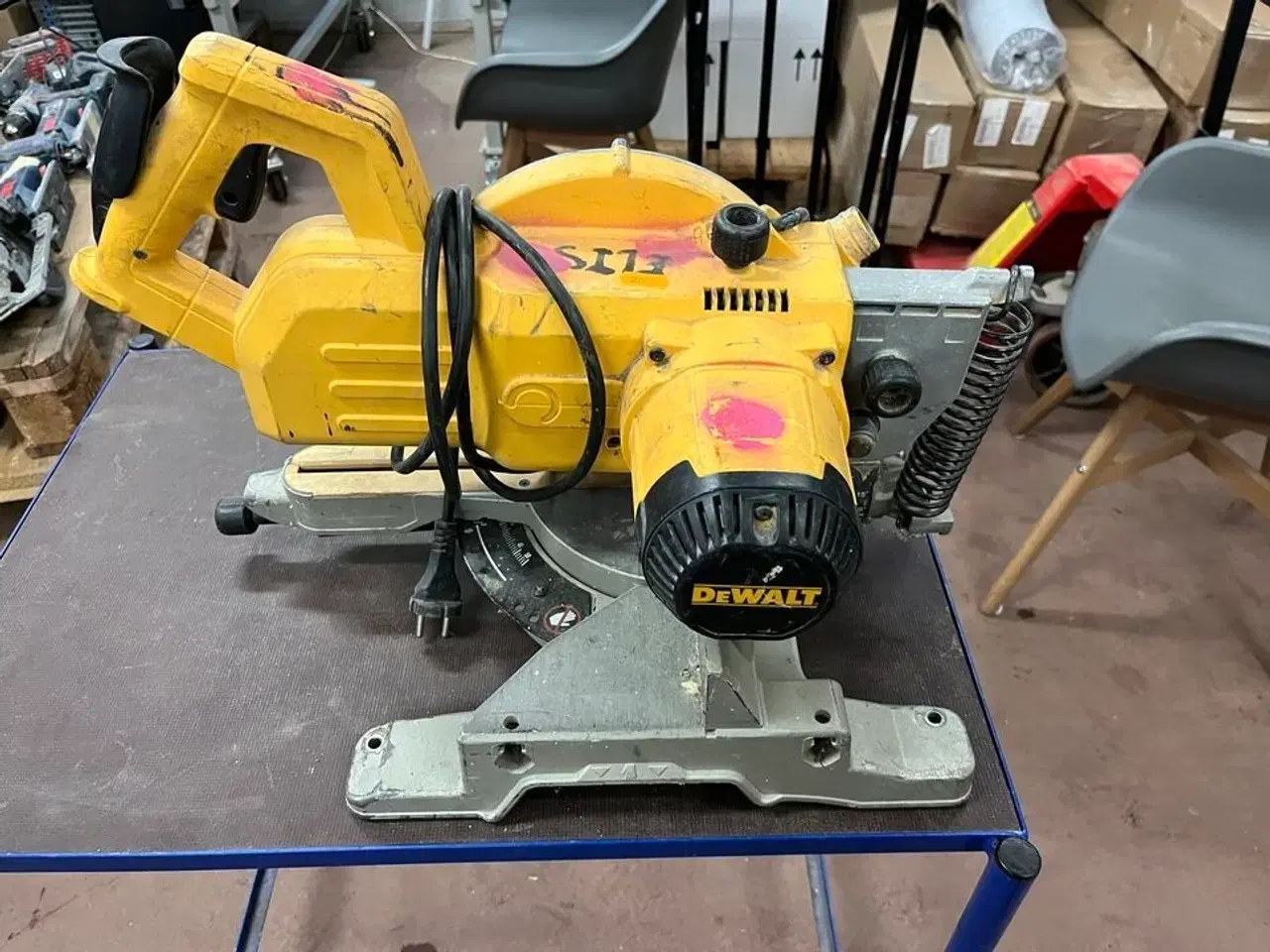 Billede 1 - Kap - geringssav DEWALT  DW777