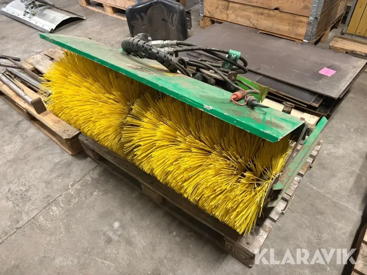 Billede 1 - Kost Stenballe 1200 mm til Avant