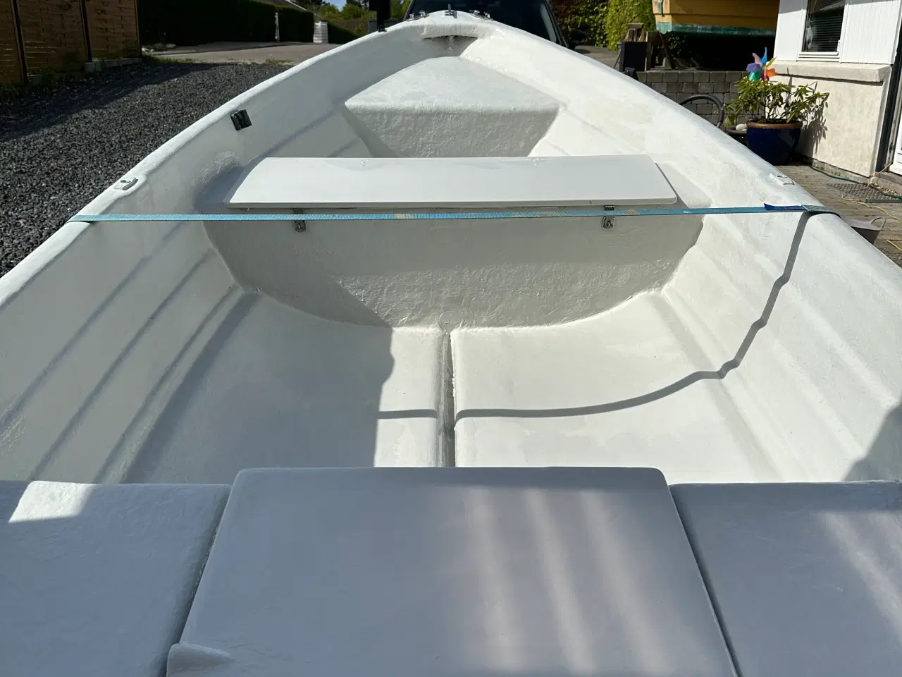 Billede 2 - Jolle med motor og trailer
