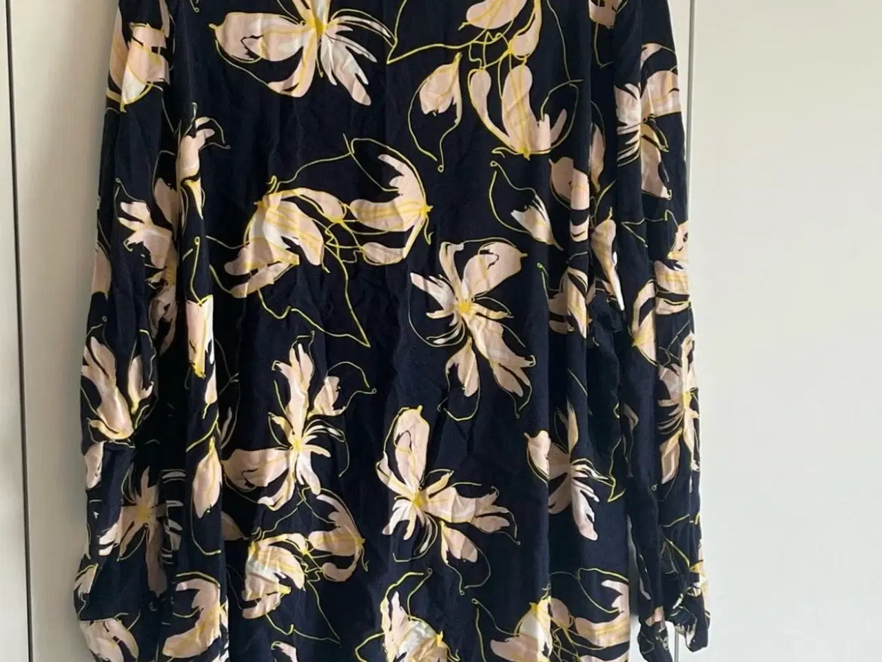 Billede 2 - Zizzi bluse