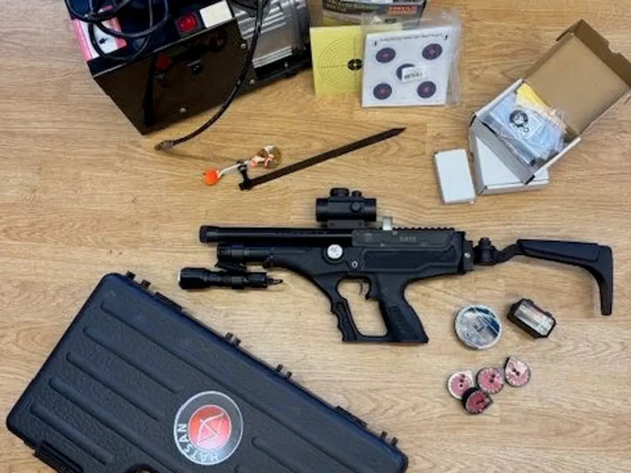 Billede 1 - HATSAN PcP Semiautomatisk Luftpistol m/300bar komp